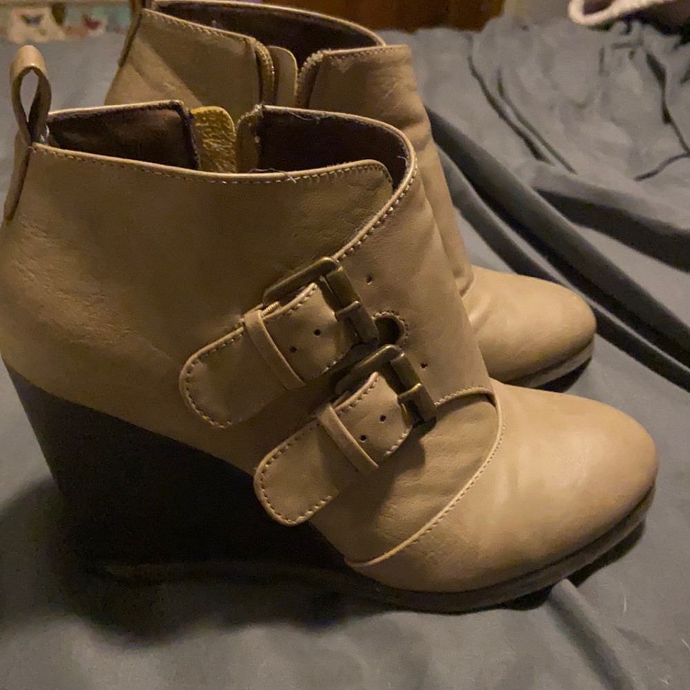 Tan Wedged Heels